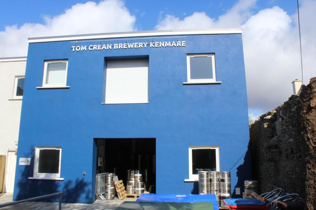 Tom Crean Base Camp - Food Drink Bed Hotell Kenmare Eksteriør bilde
