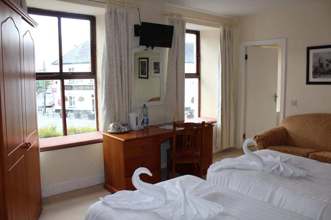 Tom Crean Base Camp - Food Drink Bed Hotell Kenmare Eksteriør bilde